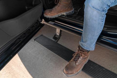 PowerStep Running Boards Plug N Play System For 2017-2019 Ford F-250/350/450 All Cabs AMP Research